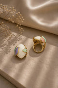 WHITE LEAF COCKTAIL RING