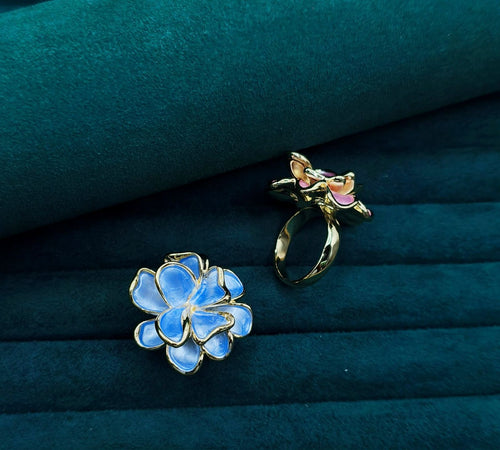 BLUE FLOWER COCKTAIL RING